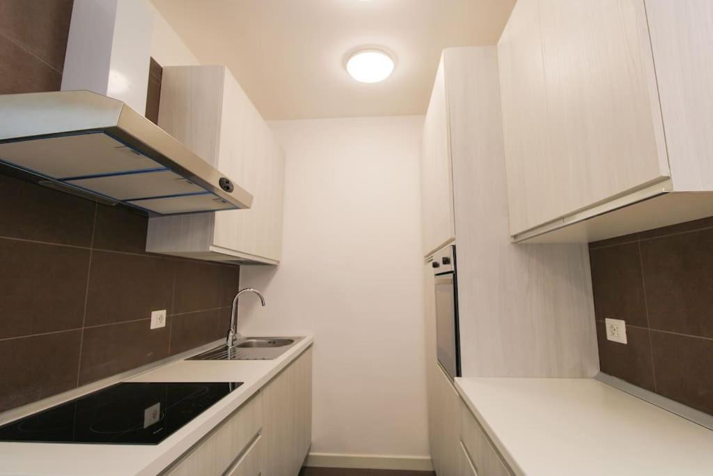 Delicious 2 Bed Room Apartment And Garden By Yh Rome Bagian luar foto